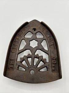 The Cleveland Foundry Co. Antiker Untersetzer aus Gusseisen - Eisenauflage - Bild 1 von 4