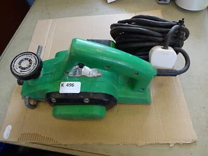 Pialla elettrica Hitachi 82 mm capacità 460 Watt 230 Volt - Foto 1 di 5