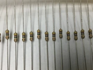 100 Pcs   CF1/4-47-5%   -   Resistor, Carbon Film, 47 Ohm, 250V, 5±% - Picture 1 of 1