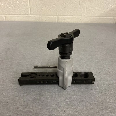 Ridgid 458R 1/8 In. To 3/4 In. Ratcheting Flare Tool - Image 1 of 4