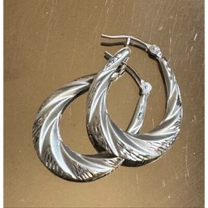 JCM 14K WHITE GOLD BRIGHT CUT HOOP EARRINGS SKY - Picture 1 of 10