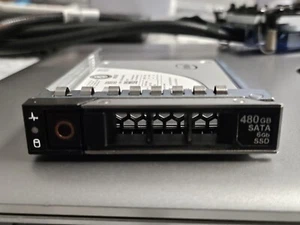 00DJ5 Dell Intel 480 GB SATA 6G TLC MU 2,5" SSD SSDSC2KG480GZR D3-S4620 000DJ5 - Foto 1 di 2