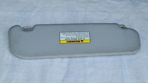 Original Sonnenblende links Hyundai H1 Starex i800 TQ 07-18 - Bild 1 von 2
