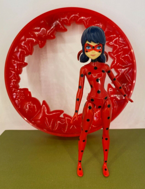 Miraculous LADY NOIR Ladybug Fashion Doll Action Figure Bandai 39907 