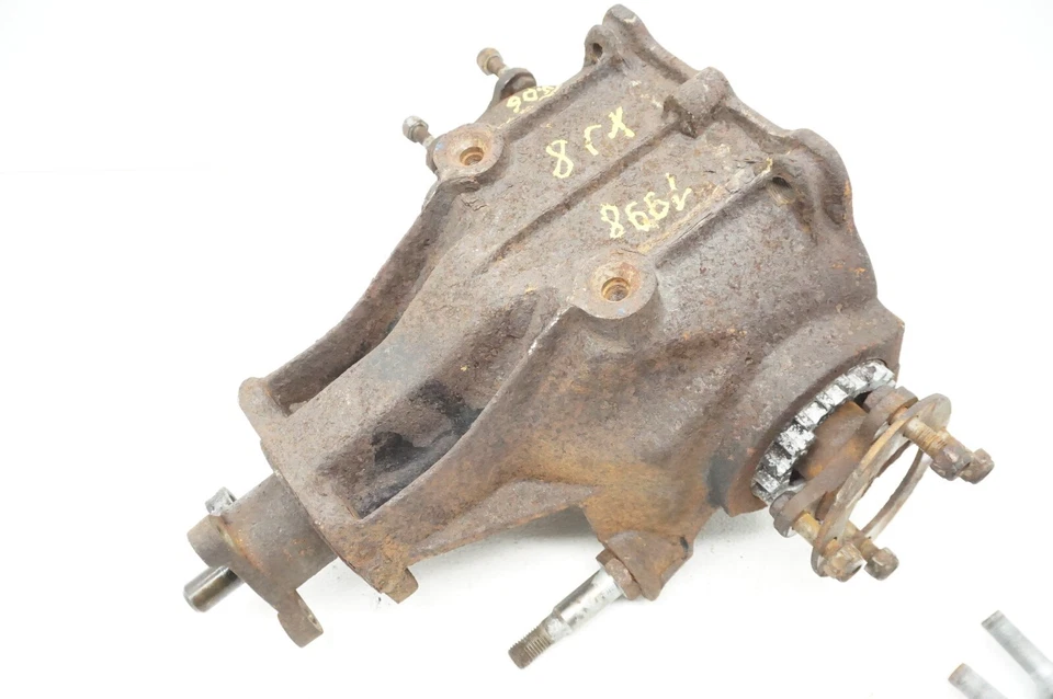 1998-1999 JAGUAR XJ8 VANDEN PLAS 4.0L  REAR DIFFERENTIAL CARRIER OEM 3.06 Ratio - Image 1 of 4