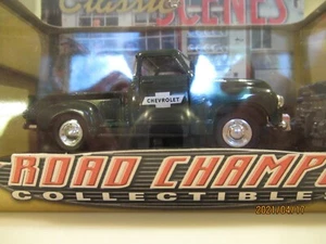 Chevrolet 3100 1953 Road Champs escenas clásicas 1:43 verde oscuro - Imagen 1 de 5