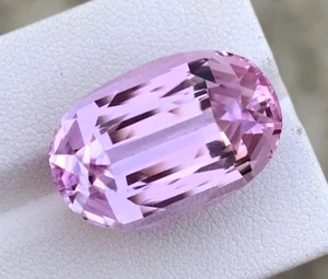 VVS 28.50 Ct Natural Pink Kunzite Gemstone Step Oval Cut From Afghanistan - Picture 1 of 3