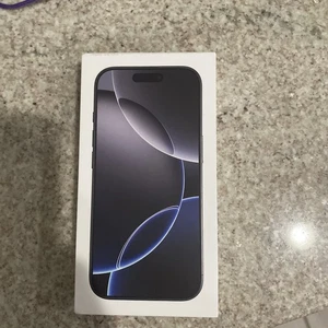 Boîte Apple iPhone 16 Pro. BOITE VIDE. - Photo 1 sur 4