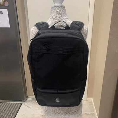 Chrome Industries Barrage 货物背包黑色防水衬垫旅行/运动 — 第 1/4 张图片