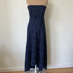 Shoshanna Midnight Navy Blau Trägerlos Blumen Spitze High-Low Kleid Kleid EUC Gr. 6 - Bild 1 von 13