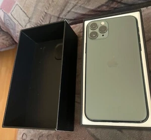 Apple iPhone 11 Pro A2215 (CDMA + GSM) - 64GB - Nachtgrün - Bild 1 von 2