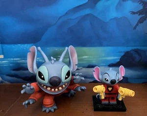 Disney LEGO Series 3 Minifigures 100th Anniversary And PVC Figure Stitch 626 - Picture 1 of 1