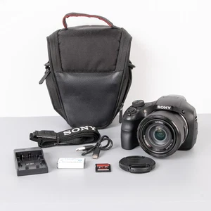 Sony Cyber-Shot DSC-HX300 20.4MP digital bridge camera with bag, charger, SD - Picture 1 of 11