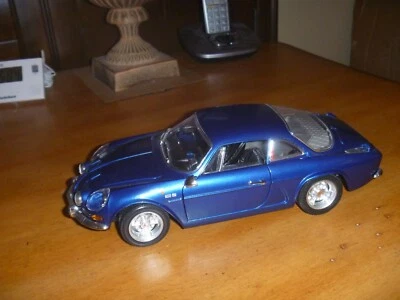 BBURAGO BLUE ALPINE 1971 METAL DIE CAST CAR  1:16 MADE IN ITALY - Image 1 of 4