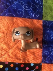 Authentic Littlest Pet Shop Dachshund #518