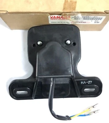 SOPORTE LUZ TRASERA YAMAHA MJ50 TOWNY MA50 ZANAHORIA 1980 1981 4J2-84551-01 N.O.S Foto 1 de 4