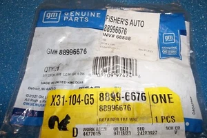 GM OEM 04-08 SRX Front Suspension Carrier Front Axles-Bearing Retainer 88996676 - Foto 1 di 4