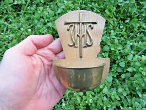 VTG JHS JESUS HOMINUM SALVATO BRASS BRONZE WOOD HOLY WATER FONT BOWL WALL HANG - Picture 1 of 5