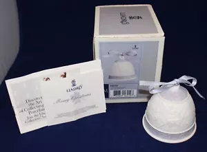Lladro 1993 Anual Porcelana Navidad Adorno con Cinta Púrpura en Caja - Imagen 1 de 7