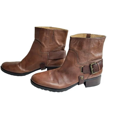 Botines Nine West Cuero Tostado Acento Hebilla Invierno Occidental Informales 10 Foto 1 de 4