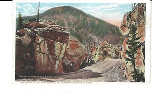 POSTAL DEL PARQUE NACIONAL YELLOWSTONE PUERTA PLATEADA EN LOS HOODOOS Wyoming - Imagen 1 de 2