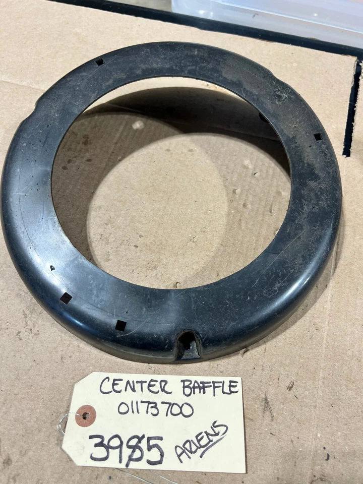 Центральная перегородка ariens Sno-Thro и газонокосилка номер детали 01173700 (#3985) - Изображение 1 из 4