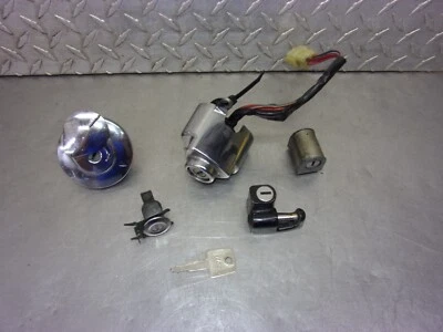 966 C HONDA SHADOW ACE 1100 1997 OEM ЗАМОК ЗАЖИГАНИЯ И КРЫШКА БЕНЗОБАКА И 1 КЛЮЧ - Изображение 1 из 4
