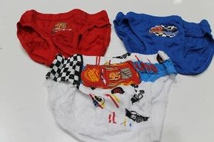 NEW DISNEY CARS LIGHTNING RED COTTON UNDERWEAR BRIEF BOTTOMS SET OF 3  SIZE 4-5 - Bild 1 von 1