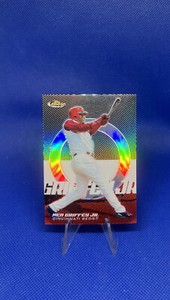2005 Topps Finest baseball #66 Ken Griffey Jr REFRACTOR #/399 ⚾️⚾️⚾️
