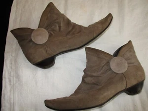 Stiefeletten Schuhe Gr 40/41 Leder Wildleder braun schlamm außergewöhnliche Form - Bild 1 von 11