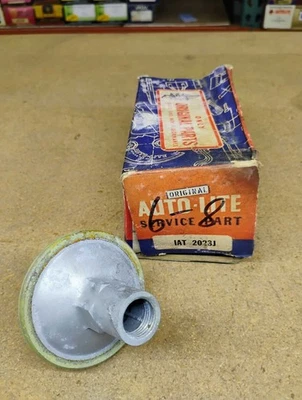 AutoLite IAT20231 Vacuum Advance NOS Made in USA - Image 1 of 4