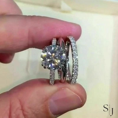 Juego de anillos de boda de moissanita VVS1 corte redondo de 2,50 quilates de oro blanco sólido de 14 k Foto 1 de 4