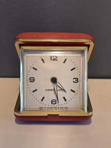 Reloj despertador de viaje Westclox vintage estuche rojo hecho por General Time en Hong Kong - Imagen 1 de 11