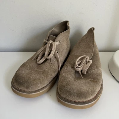 Clarks Originals Kids Desert Boot Suede Leather Sand Size 11 Boys Kids Dress - Image 1 of 4