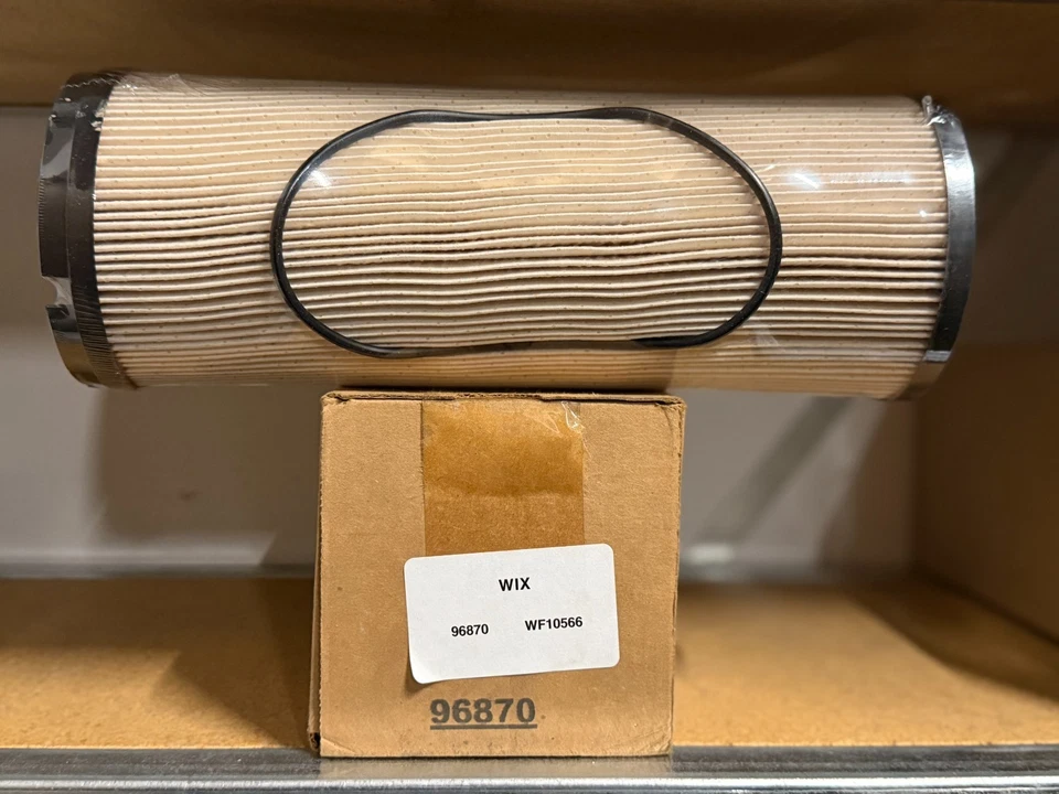 Separador de combustible/agua premium Carquest 96870 Kenworth y Peterbilt Cummings Foto 1 de 2