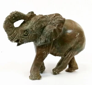 Elefante africano - Escultura de piedra marrón oscuro tallada a mano - 9 cms - Imagen 1 de 2
