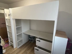 Hochhbett mit Schreibtisch und Schrank - Bild 1 von 9