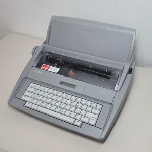 ¡VER VIDEO! Máquina de escribir electrónica Brother SX-4000 pantalla LCD - probada y funcionando - Imagen 1 de 16