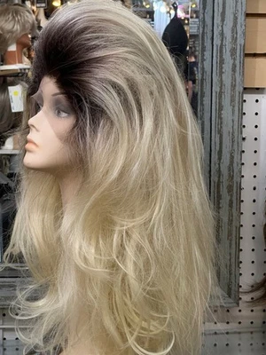 PALE BLONDE LACE FRONT LONG SEXY DRAG LOOK NWT PERFECT FOR FUN NITE SASSY CROSS - Image 1 of 2
