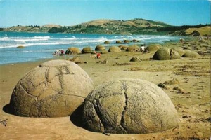 Postcard New Zealand North Otago Koekohe Beach Moeraki Boulders Unused - Picture 1 of 1