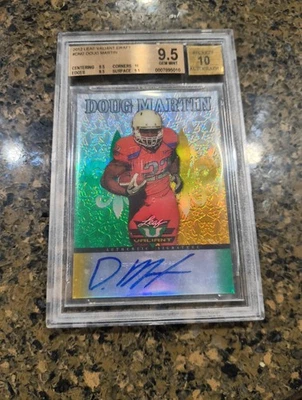 2012 Leaf Valiant - Doug Martin #DM2 (AU, RC) - Image 1 of 2