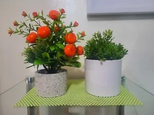 Artificial Plastic Plants For 2 Is Only 25$ - Picture 1 of 3