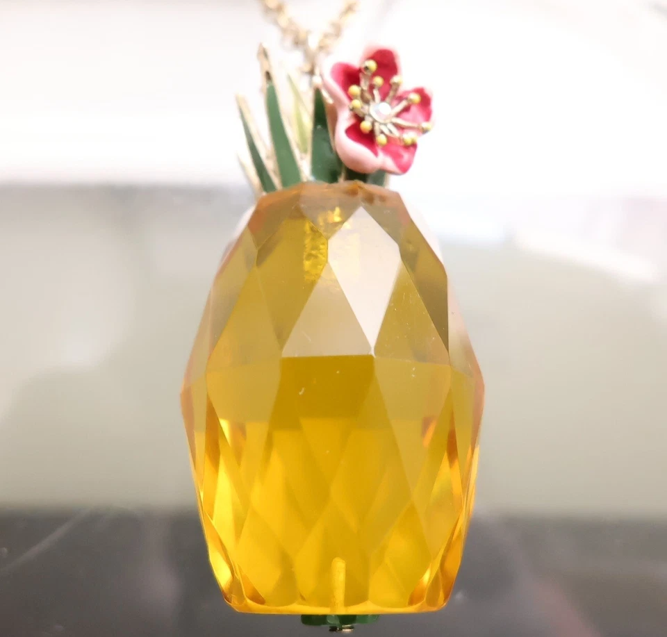 Collar Betsey Johnson Tropical Punch Piña Lucite Amarillo Cadena Larga Firmado Foto 1 de 4