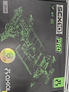 Axial SCX10 Pro 1/10 4WD Scaler Rock Crawler Kit AXI03028 - Picture 1 of 3