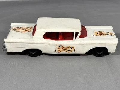 Coche de juguete vintage KORRIS KARS Ford Fairlane cupé escala 1/24 - Lyons, IL Foto 1 de 4