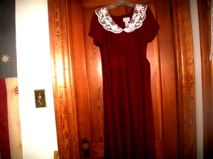 Vtg 80s/90's "EXPO PETITE" Burgandy Dress Short Sleeve White Lace Collar Sz 12P - Picture 1 of 7