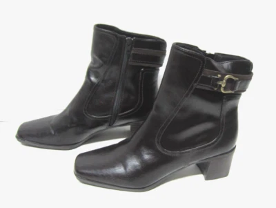 Liz Claiborne Sharlene Women's 6M Brown Ankle Boots Bootie Side Zip Buckle - Image 1 of 4