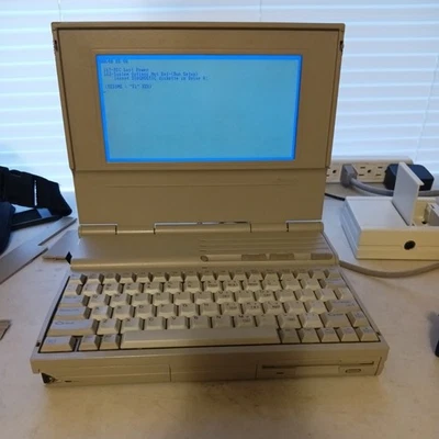 Computadora Portátil Compaq LTE Retro Vintage Tiene 2 Baterías y Estuche Foto 1 de 4