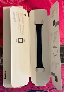 Original Apple Watch Series 7 Solo Loop 45mm Blau Größe 11 MKY03ZM/A Neu Offen - Bild 1 von 8
