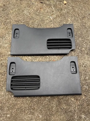 Interior Honda S2000 moldura de plástico negro detrás de los asientos 00-05 #36 Foto 1 de 2